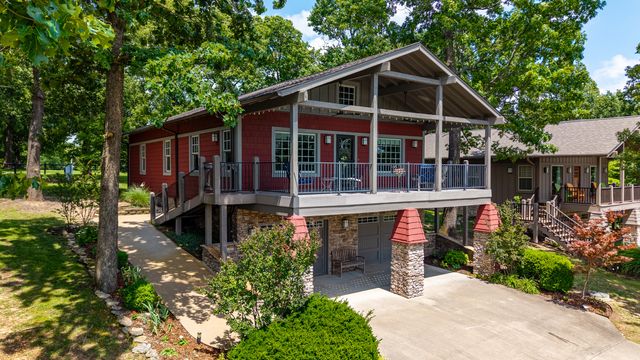 2113 Mill Pond Circle, Grove, OK 74344