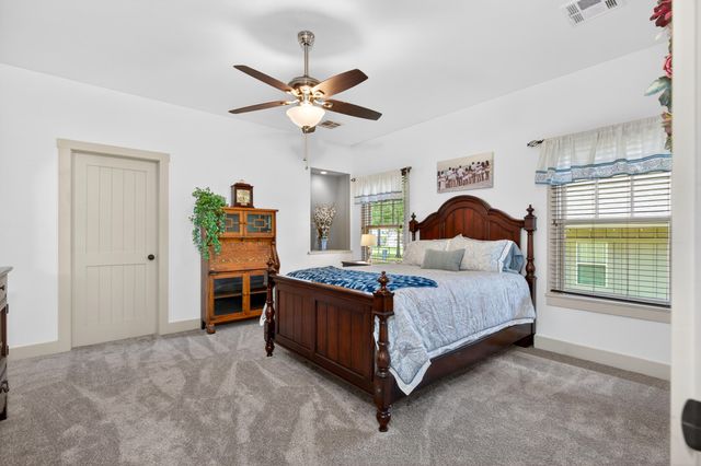 2113 Mill Pond Circle, Grove, OK 74344