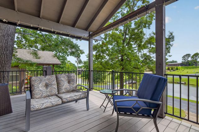 2113 Mill Pond Circle, Grove, OK 74344