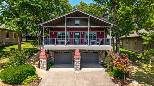 2113 Mill Pond Circle, Grove, OK 74344