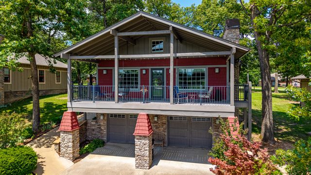 2113 Mill Pond Circle, Grove, OK 74344