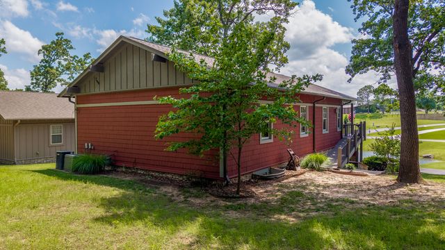 2113 Mill Pond Circle, Grove, OK 74344