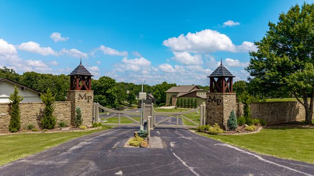 2113 Mill Pond Circle, Grove, OK 74344