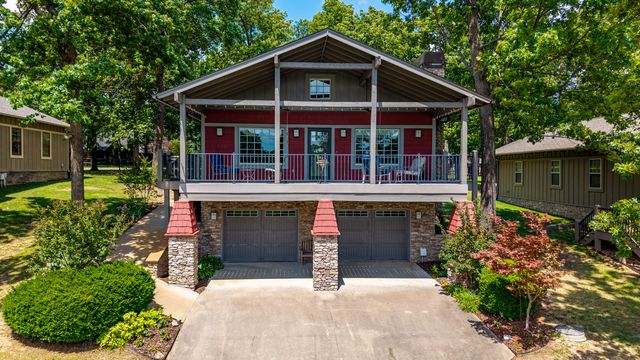 2113 Mill Pond Circle, Grove, OK 74344