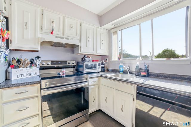 6 Sterling Village 6, Meriden, CT 06450