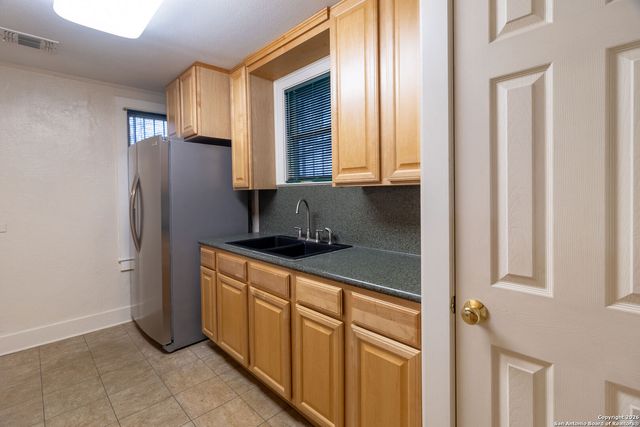 1933 McKinley Avenue, San Antonio, TX 78210