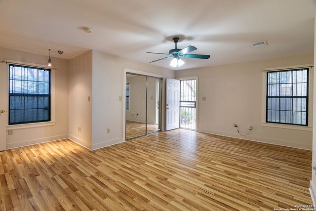 1933 McKinley Avenue, San Antonio, TX 78210