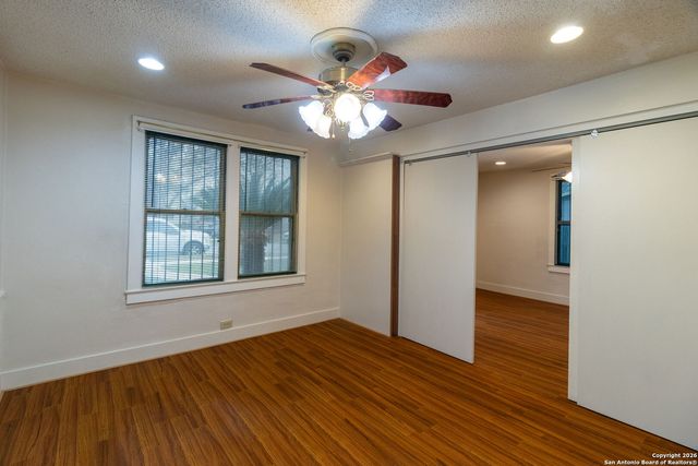 1933 McKinley Avenue, San Antonio, TX 78210