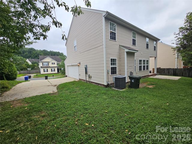 7227 Tanners Creek Drive, Huntersville, NC 28078