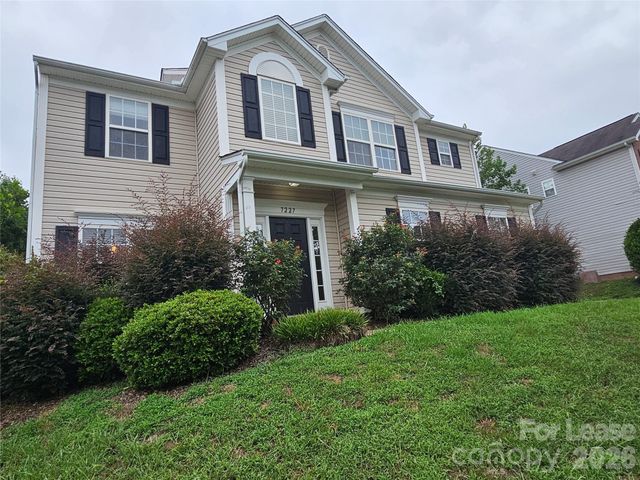 7227 Tanners Creek Drive, Huntersville, NC 28078