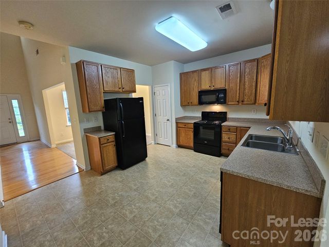 7227 Tanners Creek Drive, Huntersville, NC 28078