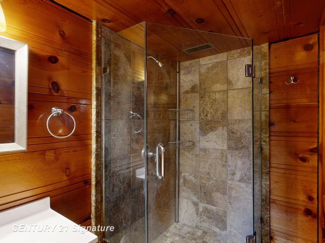 751 E Long Lake Drive, Harrison, MI 48625