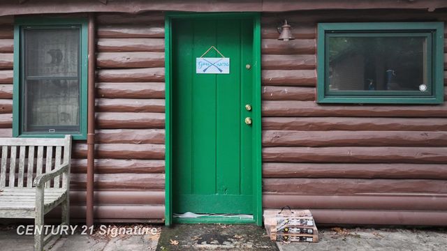 751 E Long Lake Drive, Harrison, MI 48625