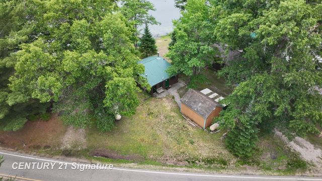 751 E Long Lake Drive, Harrison, MI 48625