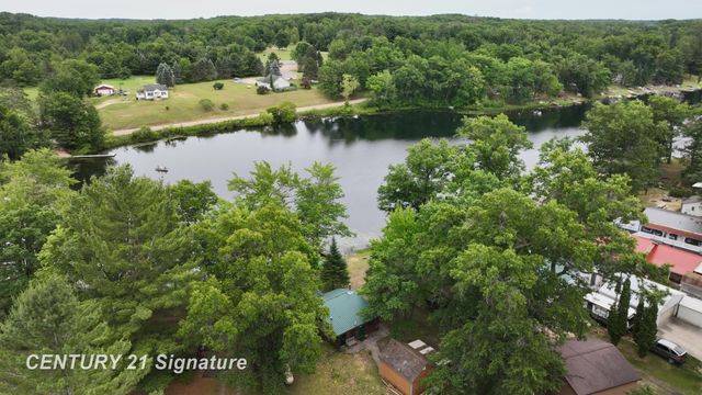 751 E Long Lake Drive, Harrison, MI 48625