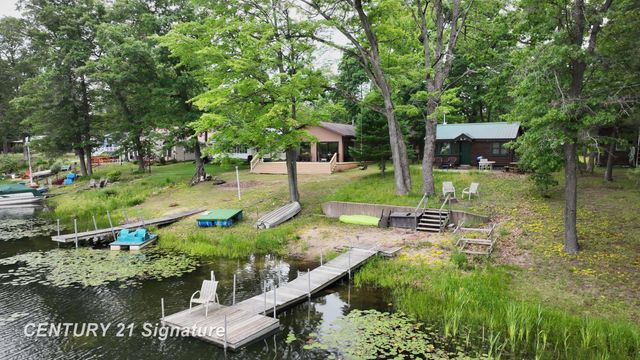751 E Long Lake Drive, Harrison, MI 48625
