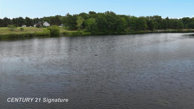 751 E Long Lake Drive, Harrison, MI 48625