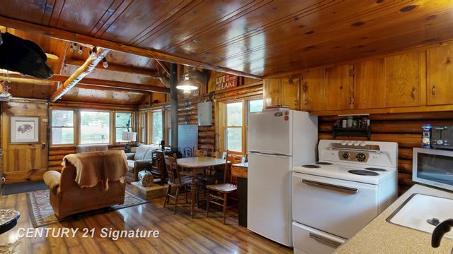 751 E Long Lake Drive, Harrison, MI 48625