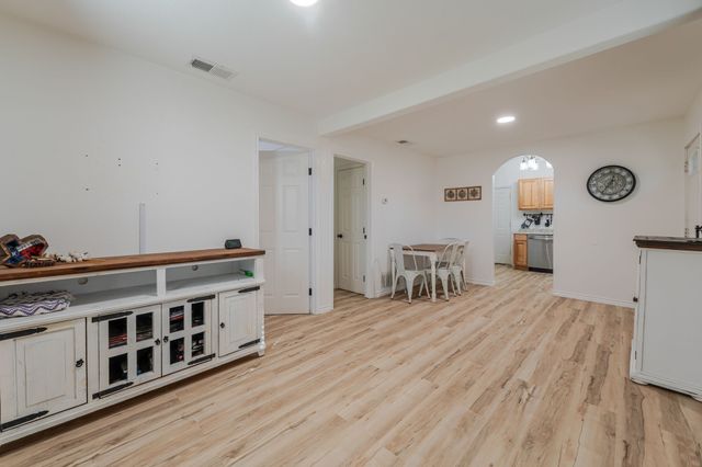 2417 Elk Trail, Granbury, TX 76048