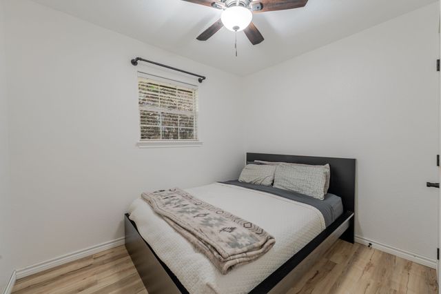 2417 Elk Trail, Granbury, TX 76048