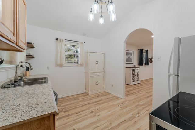 2417 Elk Trail, Granbury, TX 76048