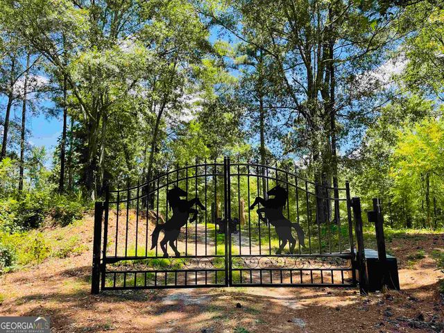 90 Kent Rock Road, Loganville, GA 30052