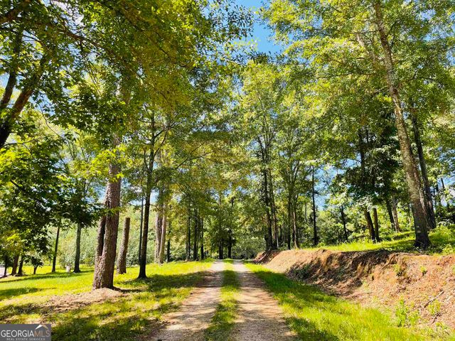 90 Kent Rock Road, Loganville, GA 30052