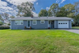 133 Merritt Avenue, Tiverton, RI 02878