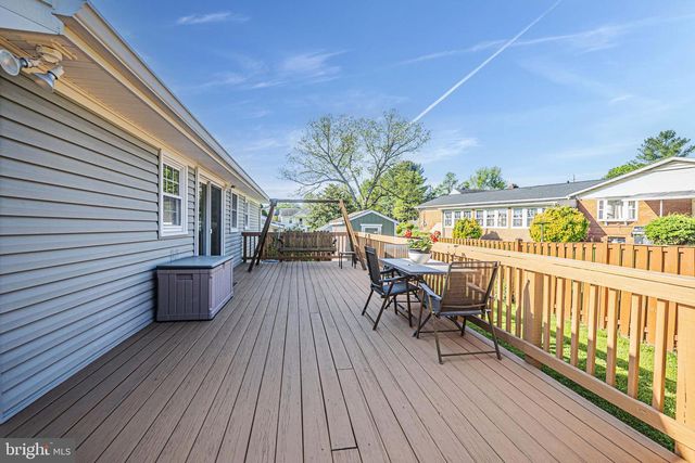 131 S 26TH ST, Purcellville, VA 20132