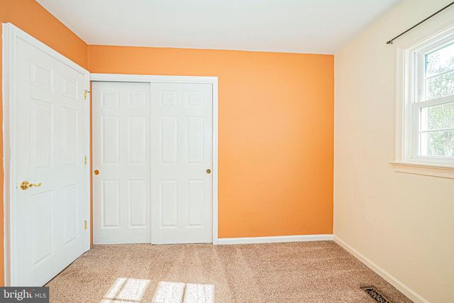 131 S 26TH ST, Purcellville, VA 20132