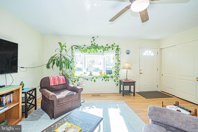 131 S 26TH ST, Purcellville, VA 20132