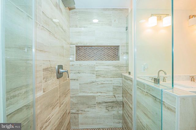 131 S 26TH ST, Purcellville, VA 20132