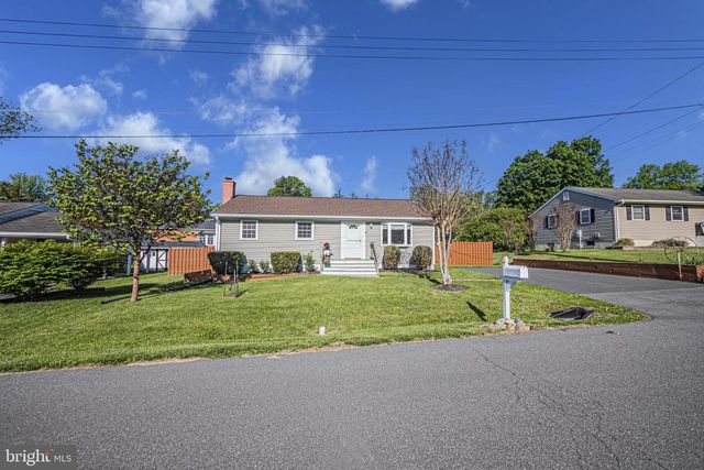 131 S 26TH ST, Purcellville, VA 20132