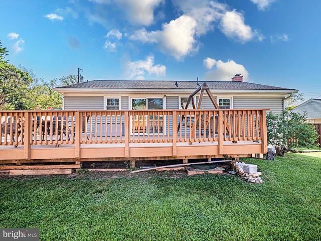 131 S 26TH ST, Purcellville, VA 20132