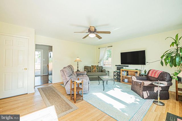 131 S 26TH ST, Purcellville, VA 20132