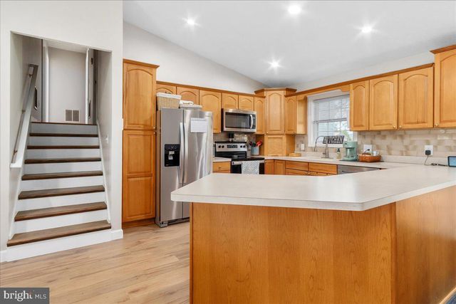 600 CANTERBURY DR, Martinsburg, WV 25403