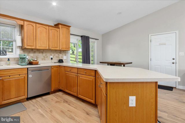 600 CANTERBURY DR, Martinsburg, WV 25403