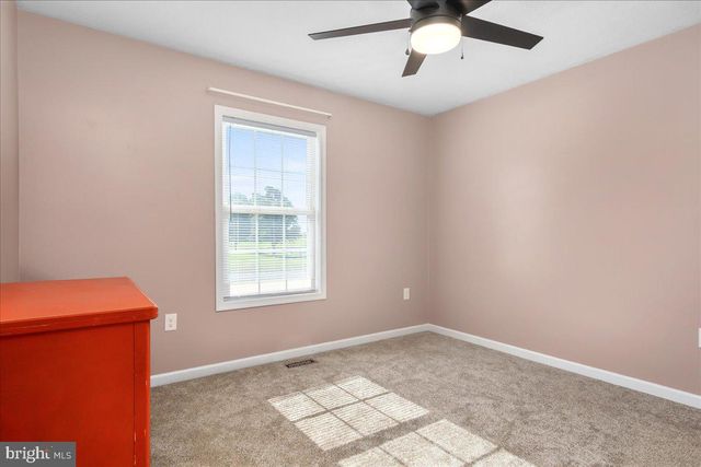 600 CANTERBURY DR, Martinsburg, WV 25403