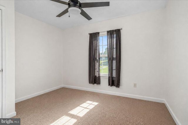 600 CANTERBURY DR, Martinsburg, WV 25403