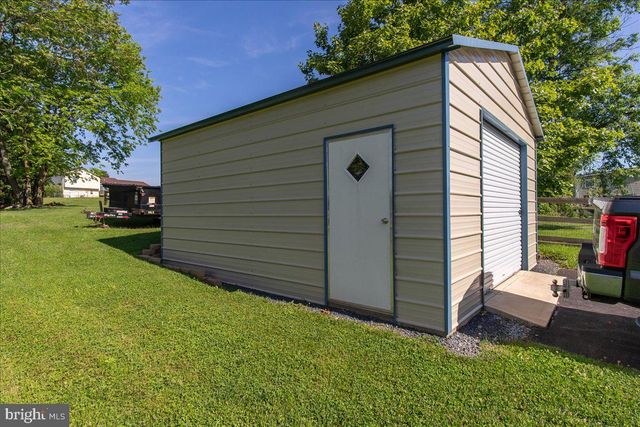 600 CANTERBURY DR, Martinsburg, WV 25403
