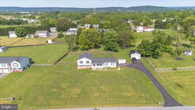 600 CANTERBURY DR, Martinsburg, WV 25403