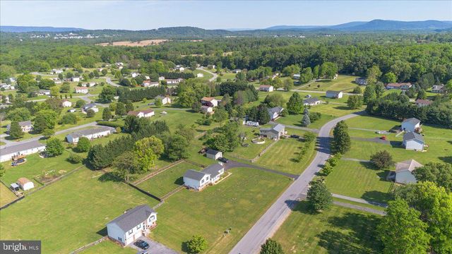 600 CANTERBURY DR, Martinsburg, WV 25403