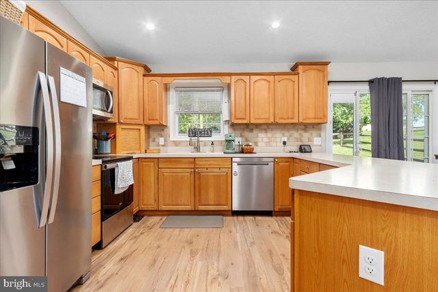 600 CANTERBURY DR, Martinsburg, WV 25403