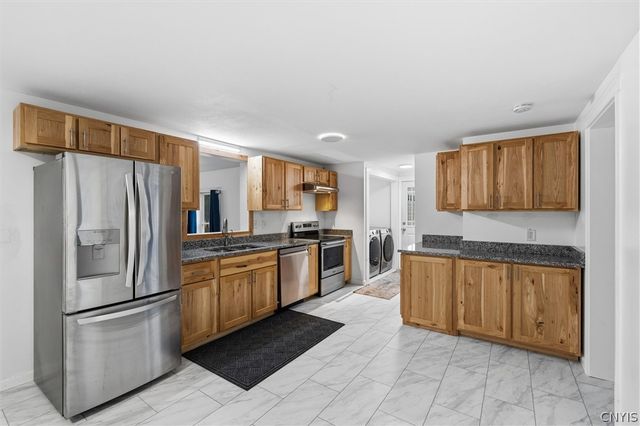 148 North Street, Constantia, NY 13042