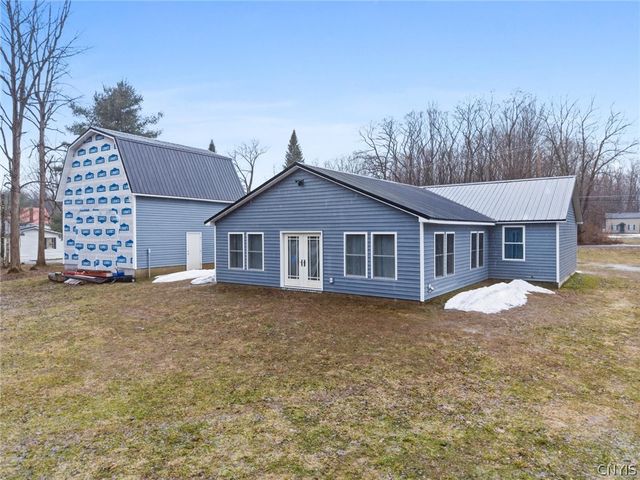 148 North Street, Constantia, NY 13042