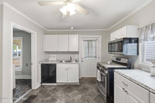 2119 Bradley Ave, Louisville, KY 40217