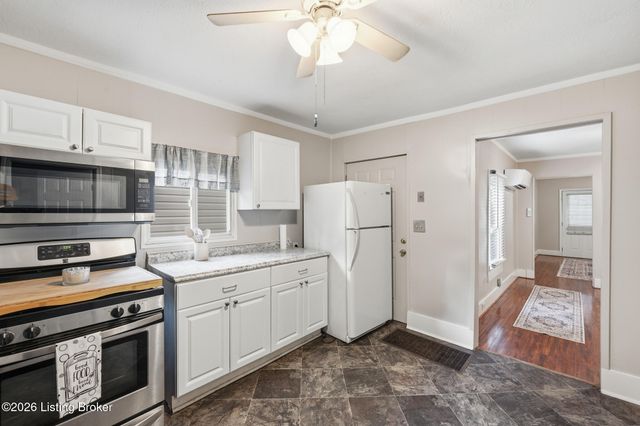 2119 Bradley Ave, Louisville, KY 40217