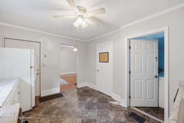 2119 Bradley Ave, Louisville, KY 40217