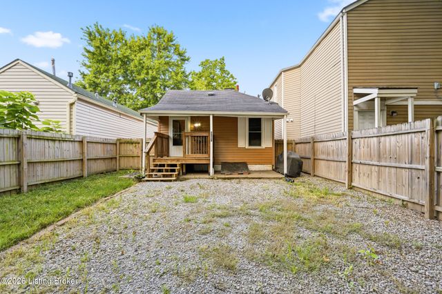 2119 Bradley Ave, Louisville, KY 40217