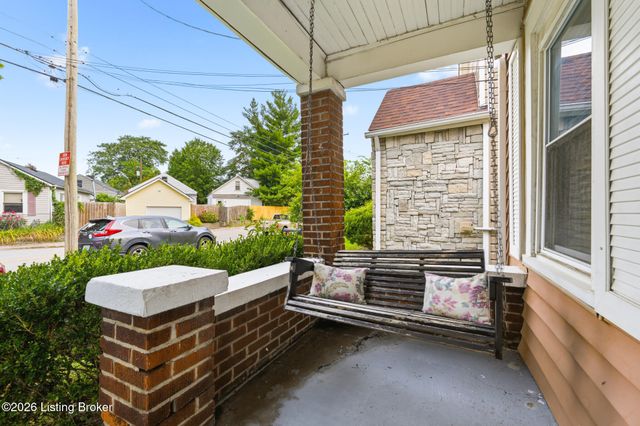 2119 Bradley Ave, Louisville, KY 40217